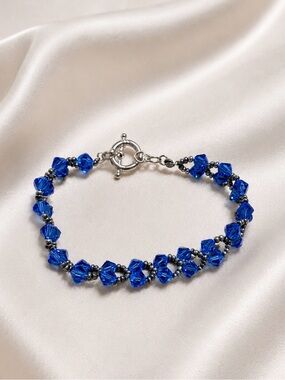 Handcrafted sapphire Swarovski Crystal Bead Bracelet - Elegant Women's Jewelry